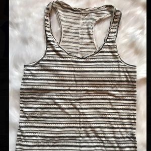 Urban Outfitters Tank. Size Small 💕NWOT💕